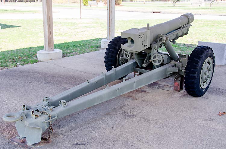 31M3_105mmHowitzer