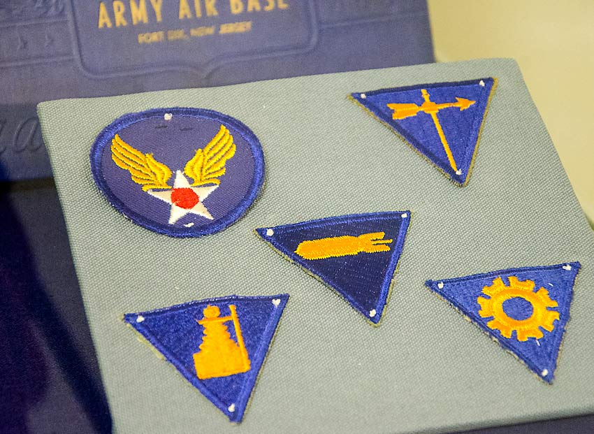 24USArmyAirForcesInsignias