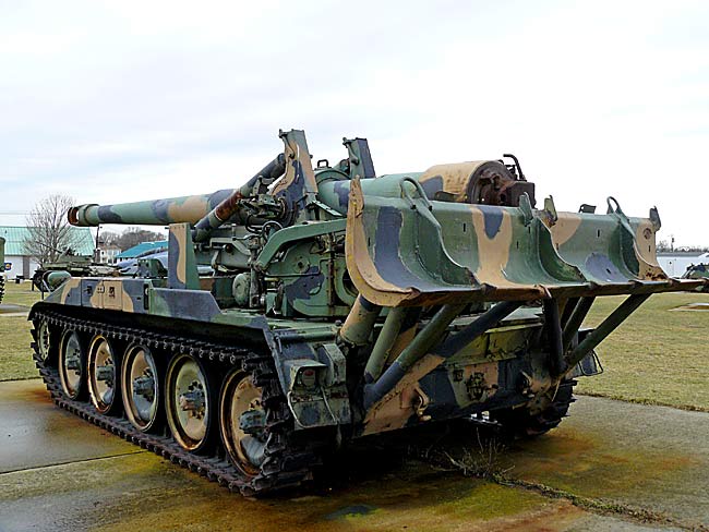 10M110SelfPropelledHowitzer