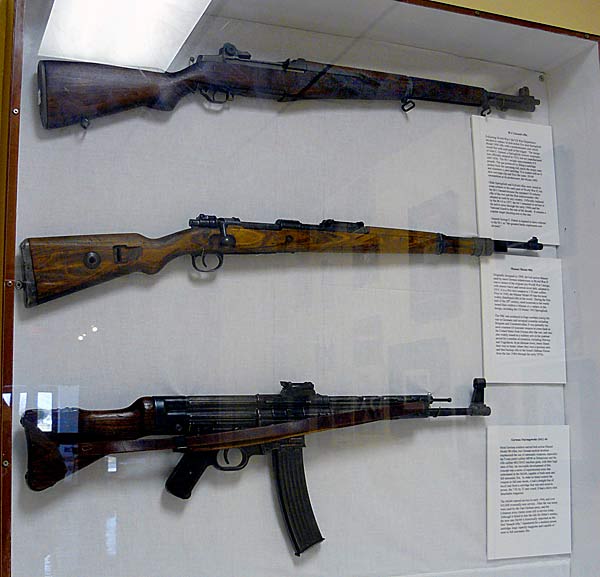 01GarandMauserSturmgewehr