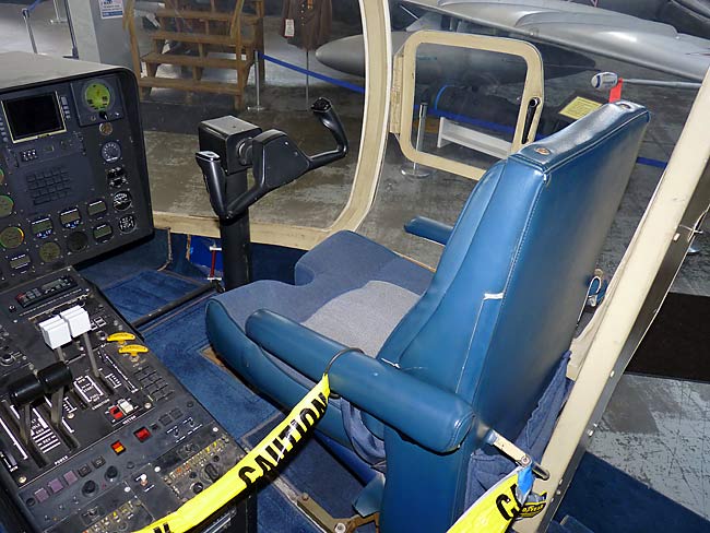 12GZ22AirshipCopilotsSeat