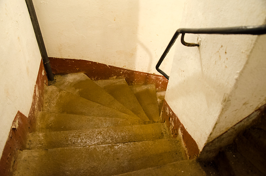 01InteriorStairwell