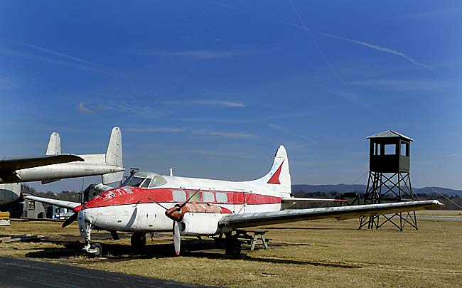 04 Dehavilland DH104 Dove