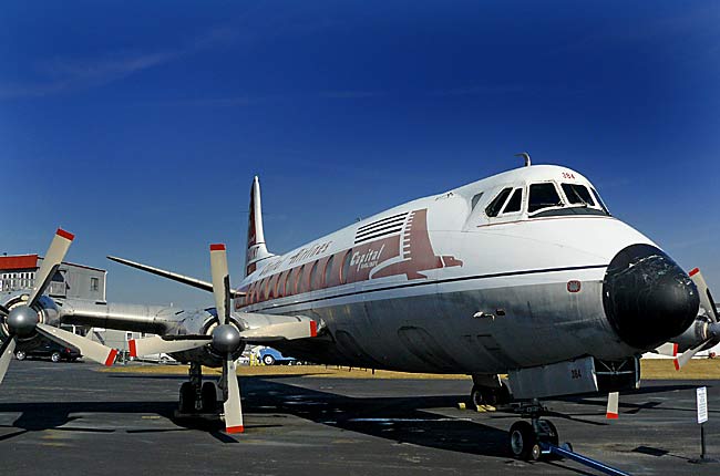 06Vickers745DViscount