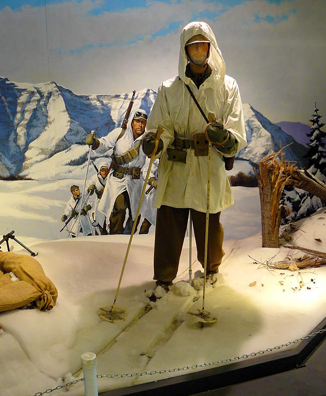 39SkiTrooperDiorama