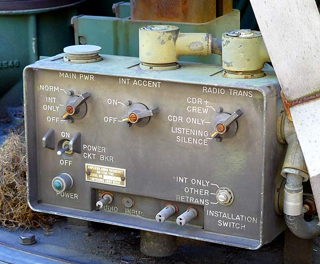 05M110A1RadioControlBox