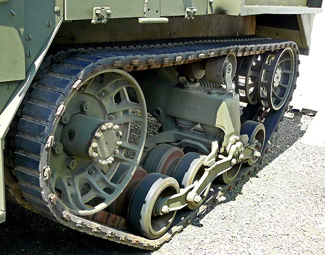 07M2A1HalftrackTracks