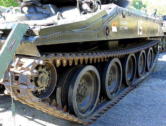03M551SheridanTankTracks