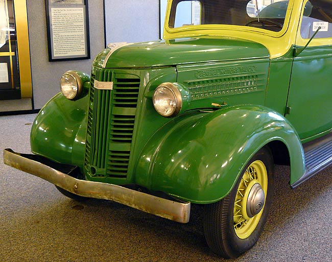 03DupontWinchTruck1937
