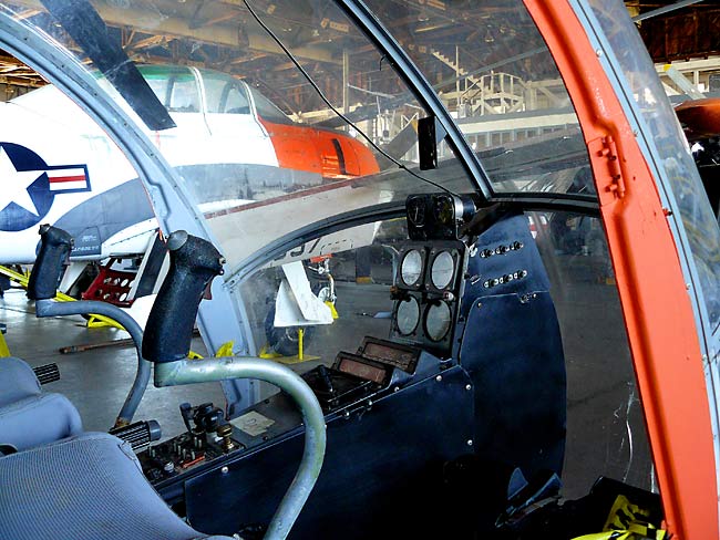 06TH55AHelicopterCockpit