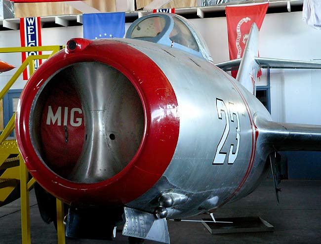 09MiG15Nose