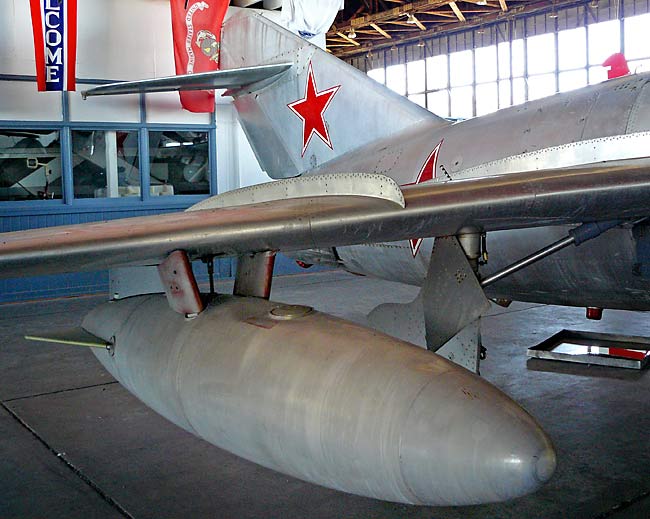 17MiG15DropTank