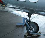 04MiG15NoseGear