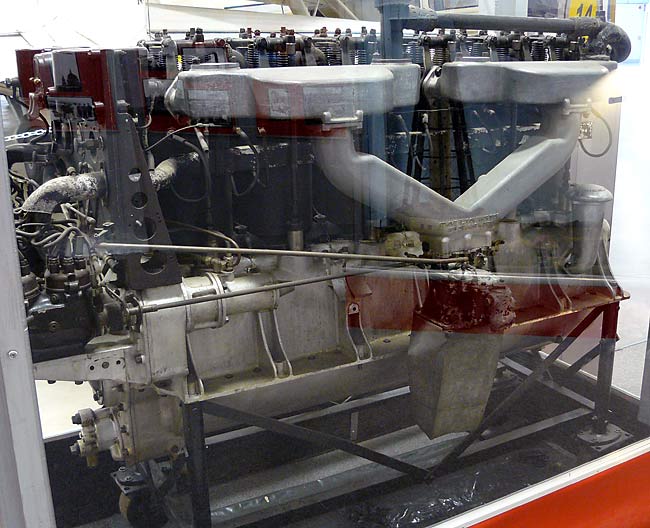 07 Packard 1A-1551 Airship Engine