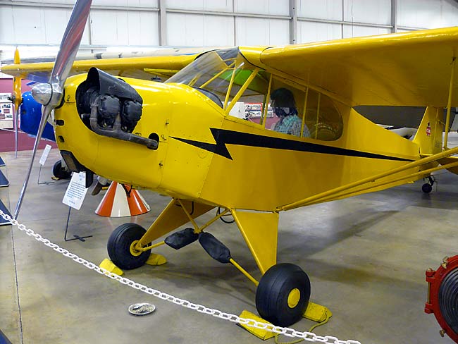 01PiperJ3Cub