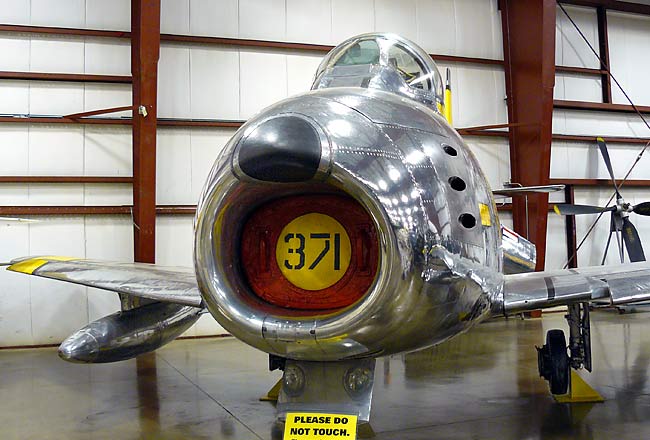 12NorthAmericanF86FSabre