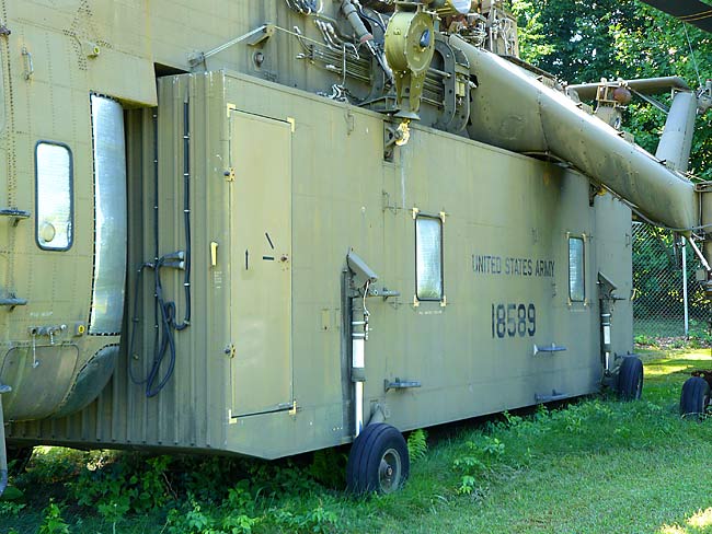 04SikorskySkycraneCargoContainer