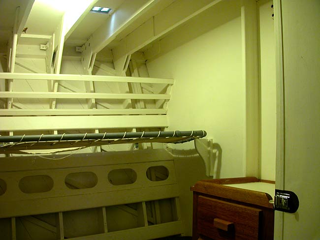 12CrewsBunk