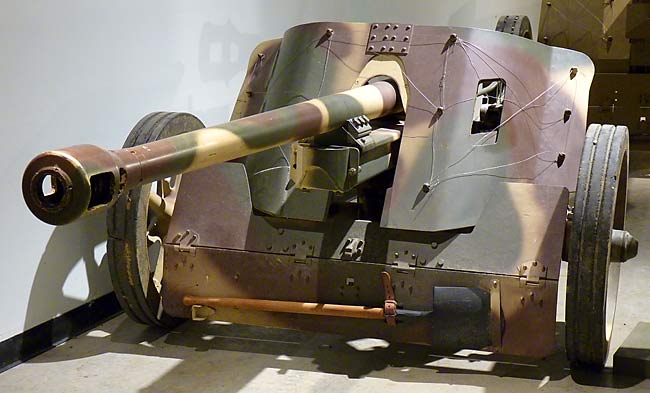 11 German 5cm Panzer Abwehr Kannone 38