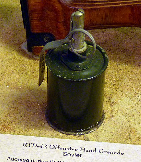 12 RTD-42 Offensive Hand Grenade