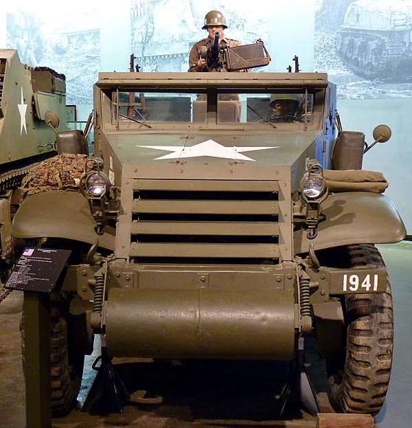 15M3WhiteHalftrack