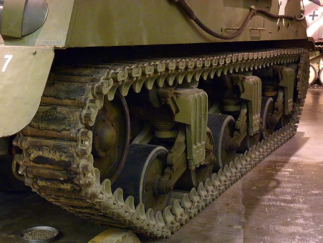 12M7B2PriestTankTracks