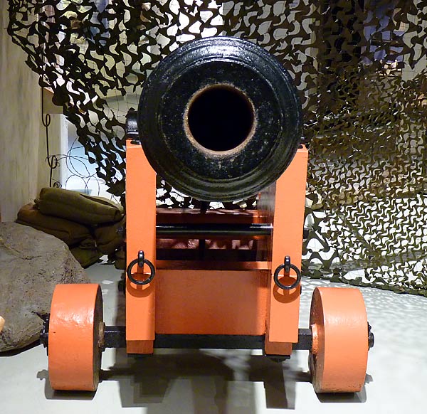 02British18PounderBaconSolidCannon