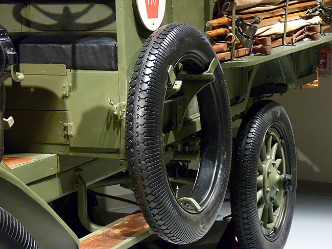 03GeneralMotorsK16AmbulanceSpareWheel