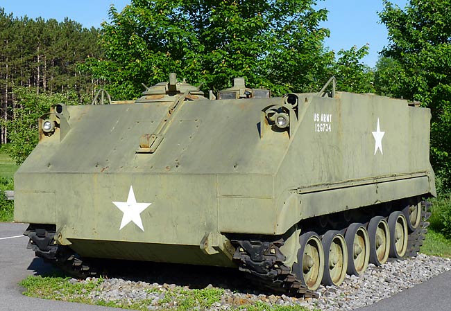 01M59ArmoredPersonnelCarrier