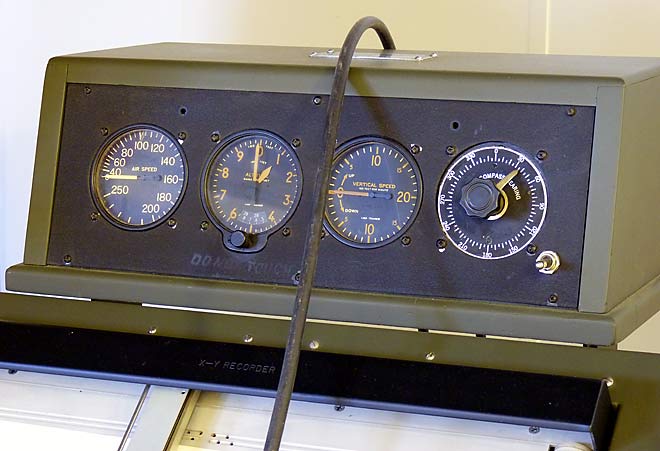 07LinkFlightSimulatorInstructorsConsoleInstruments