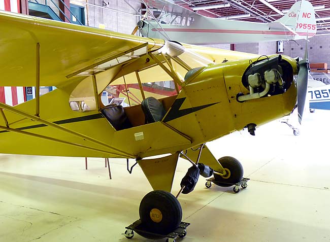 02PiperJ3C65Cub