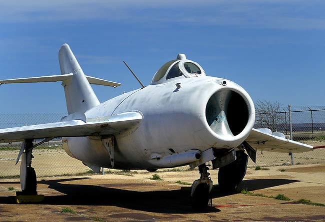 33MiG17