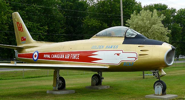 02CanadairCL13Sabre