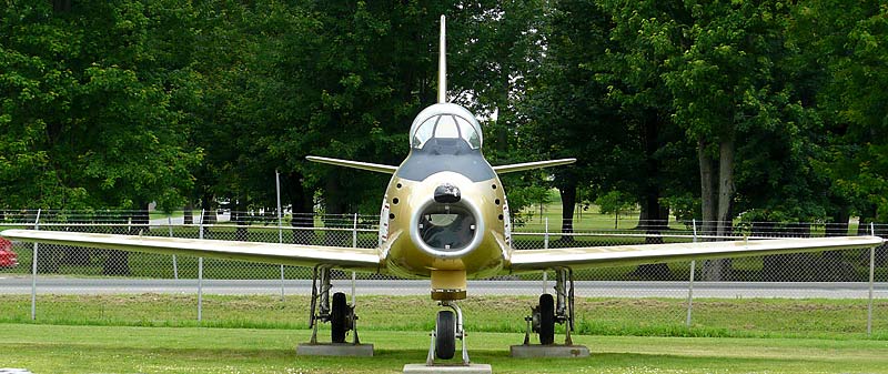 10CanadairF86Sabre