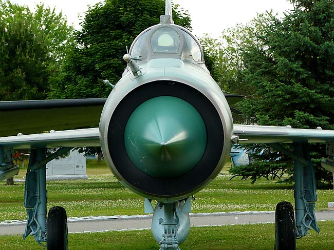 05MiG21Nose