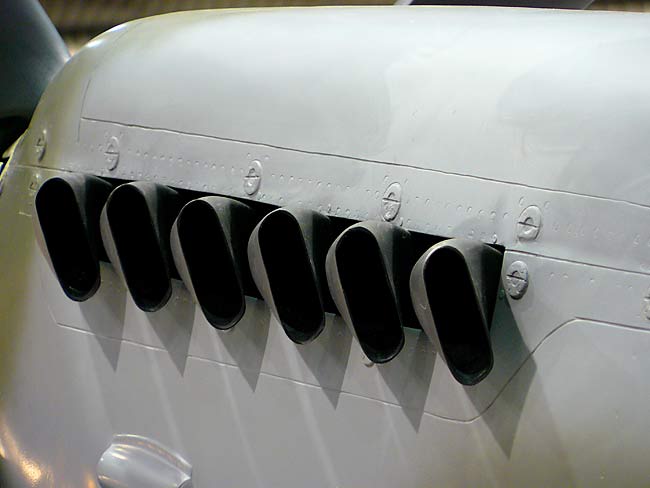 12RollsRoyceMerlinExhaustStacks