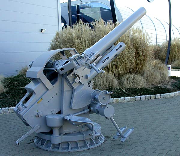 46DeckGun
