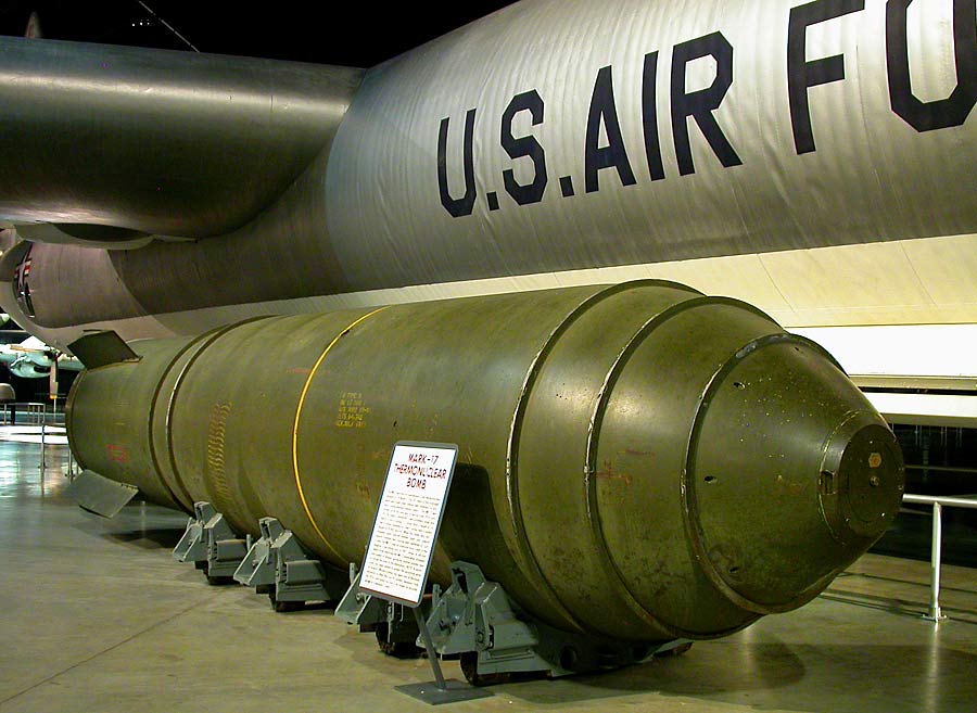 08 Mk17 Thermonuclear Bomb