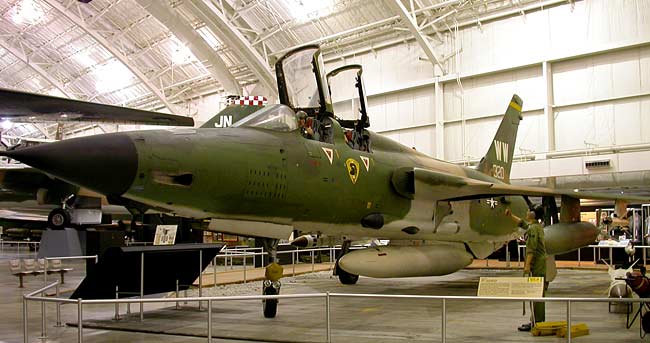 03F105Thunderchief