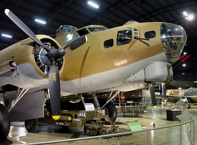 03BoeingB17FlyingFortress