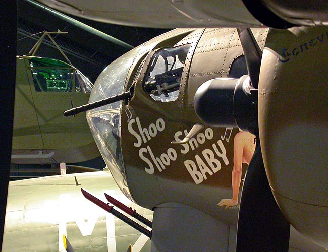 18B17ShooShooBabyNoseArt