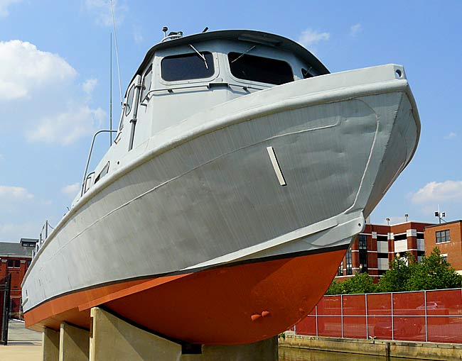 10 Swift Boat Patrol Craft Fast