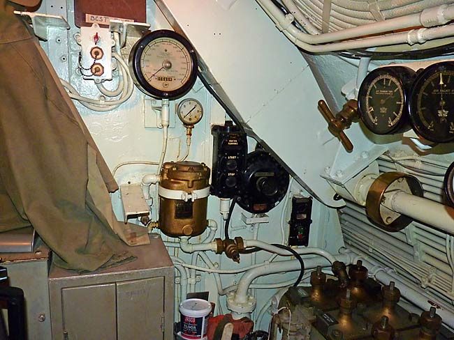 32ControlRoomInterior