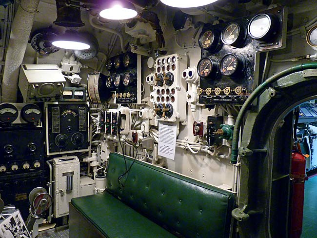 40ManeuveringRoom