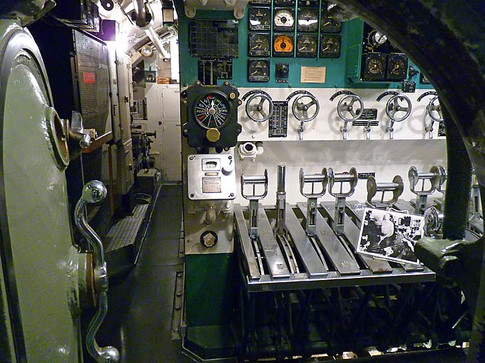 41ManeuveringRoom