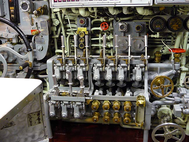 04BallastTankValveControls