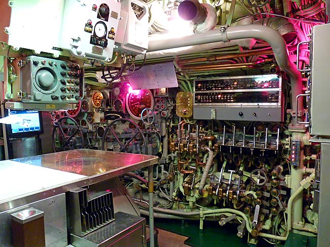 22USSRequinControlRoom