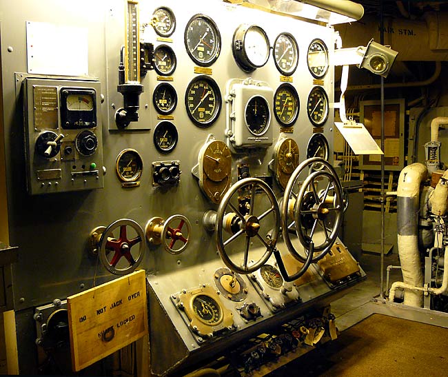 02EngineControlPanel