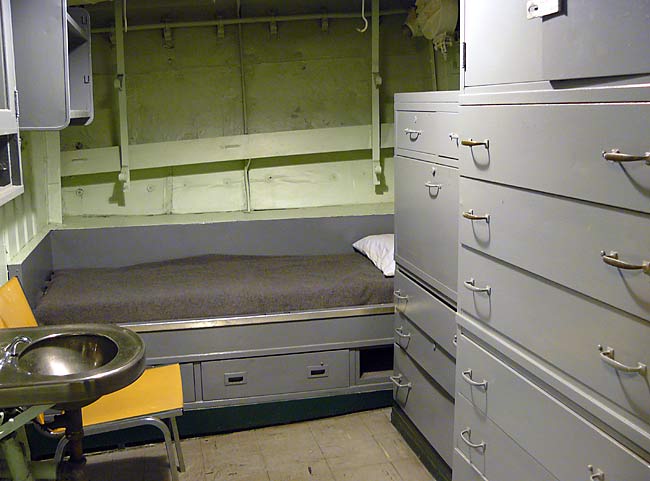 12OfficersStateroom