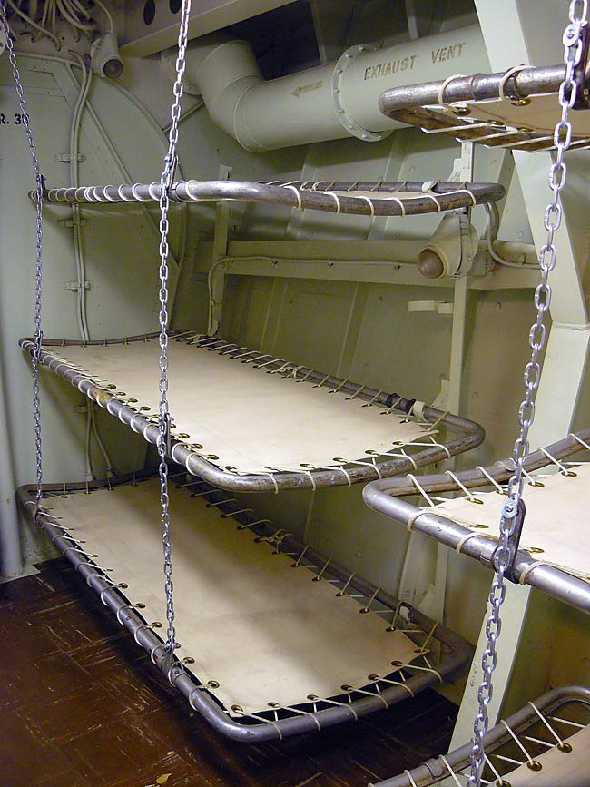 19ChiefPettyOfficersBunks